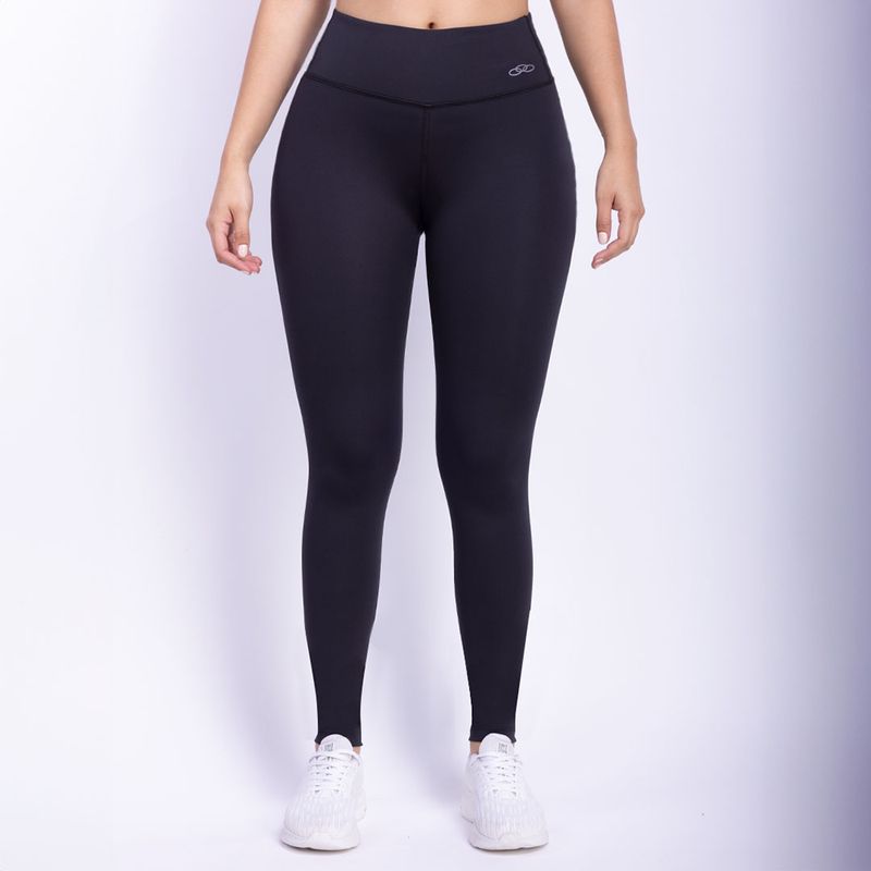 LEGGINGESSENTIALFEM-215_NEGRO_1